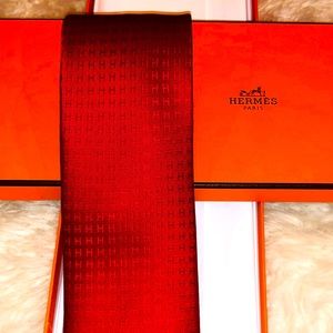 Hermès Faconnee Tie